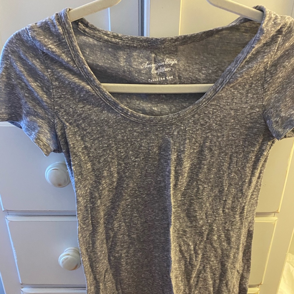Gray tshirt